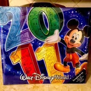 2011 Walt Disney World Scrapbook Kit